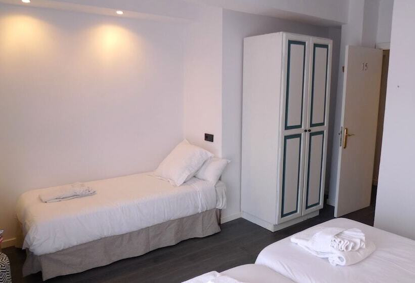 اتاق استاندارد سه نفره, La Concha Soul Boutique