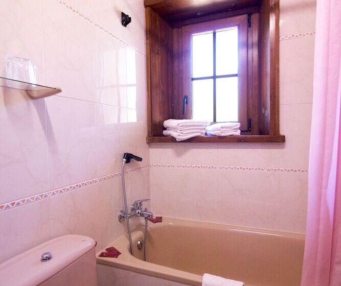 Quarto Estandar, El Bouquet
