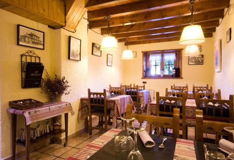 Quarto Estandar, El Bouquet