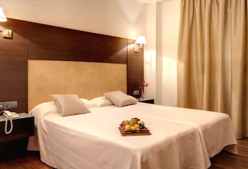 Номер Стандарт Трехместный, Madrid Torrejon Plaza