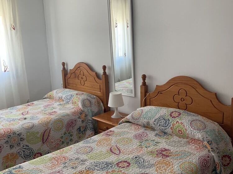 Номер Стандарт, Hostal Mediterráneo