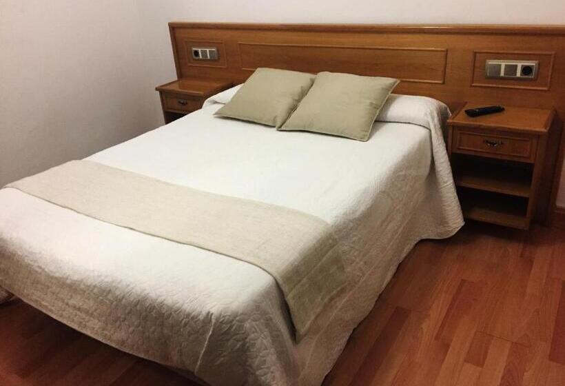 اتاق استاندارد یک نفره, Hostal La Casilla