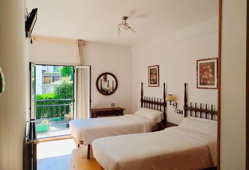 Номер Стандарт, Hostal Pirineos Meliz