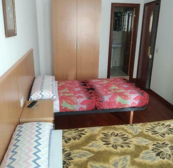 Номер Стандарт, Hostal Residencia Presidente