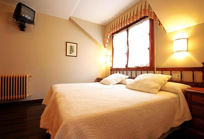 Номер Basic, Hostal Restaurante Méndez El Guardia