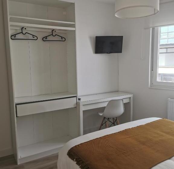 Quarto Estandar Individual, Seijo