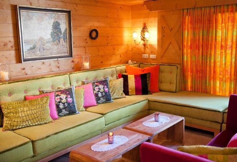 Family flat with balcony, Boutique Hotel Schmelzhof