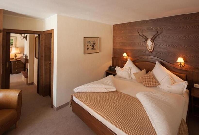 Family Suite, & Chalet Montana