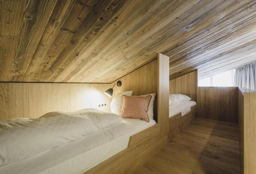 اتاق خانوادگی, Löwen Hotel Montafon