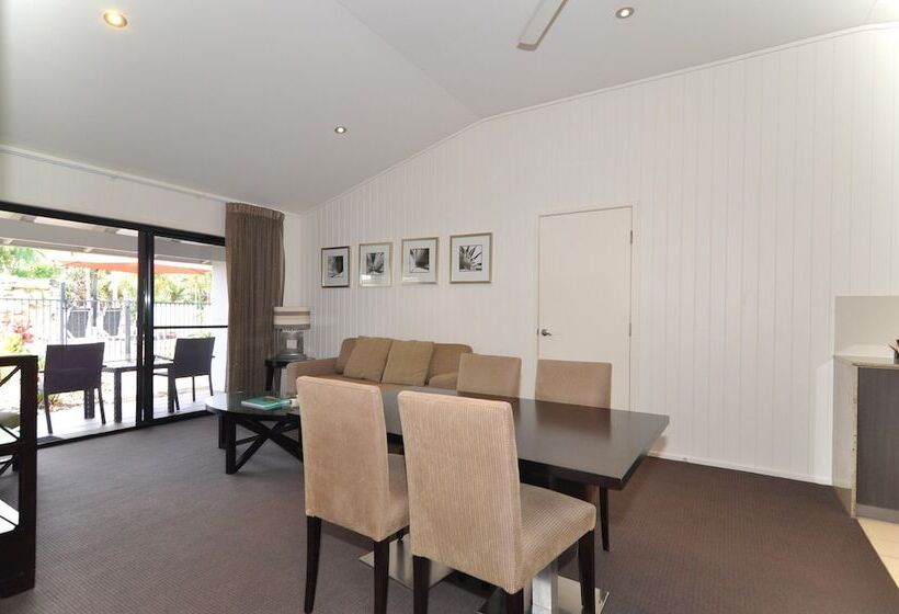 Apartamento 2 Dormitórios, Mission Beach Resort