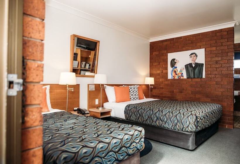 디럭스 룸, Country Pathfinder Motor Inn