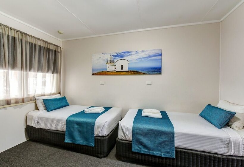اتاق استاندارد سه نفره, Port Macquarie Motel