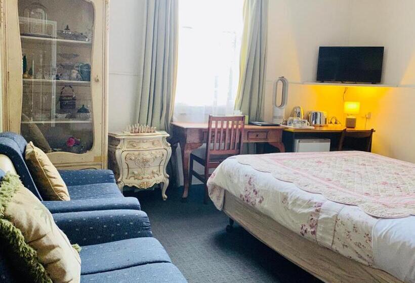 豪华房间, The Mews Motel