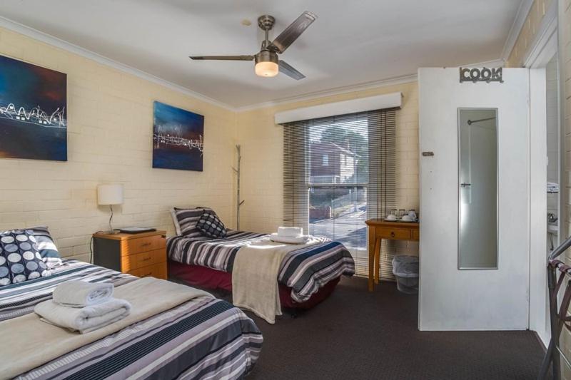 标准间, The Mews Motel