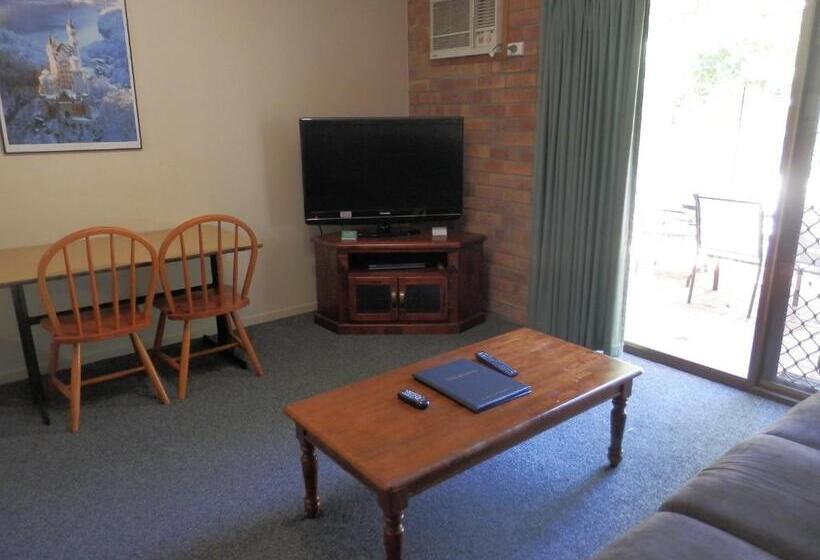 آپارتمان 2 خوابه, Allan Cunningham Motel