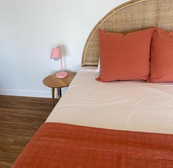 جناح ديلوكس, Harbour View Motel
