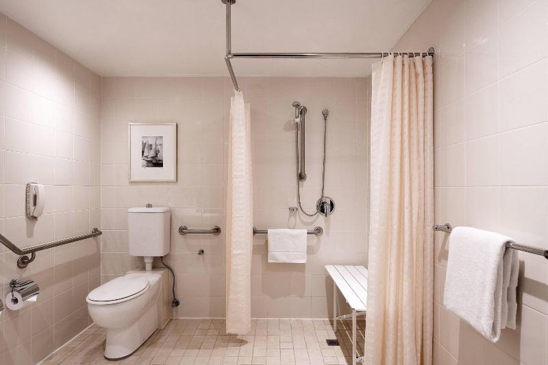 Номер Deluxe Вид на Город, Sydney Harbour Marriott Hotel At Circular Quay