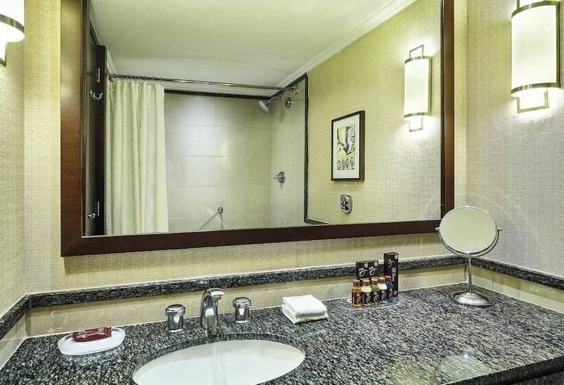 سوئیت اجرایی با چشم‌انداز دریا, Sheraton Grand Rio Hotel & Resort
