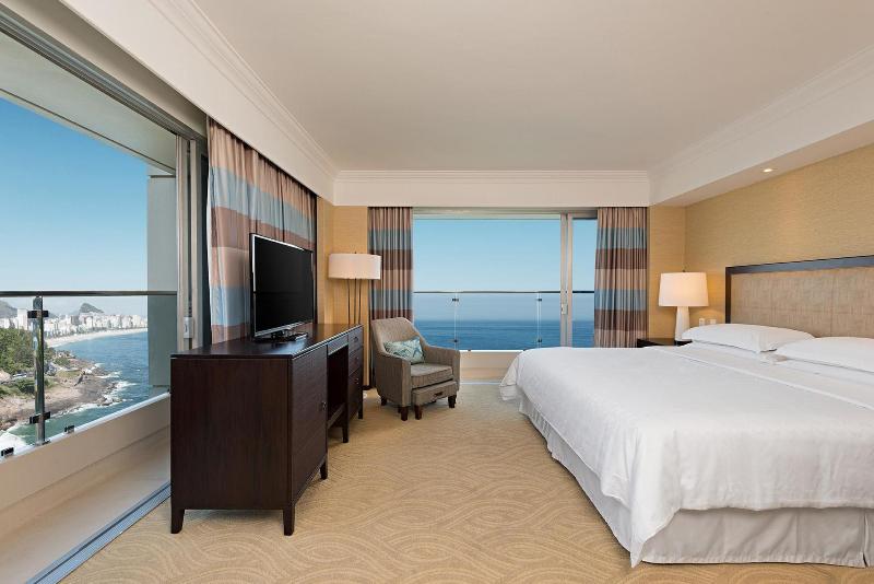 سوییت با چشم‌انداز دریا, Sheraton Grand Rio Hotel & Resort