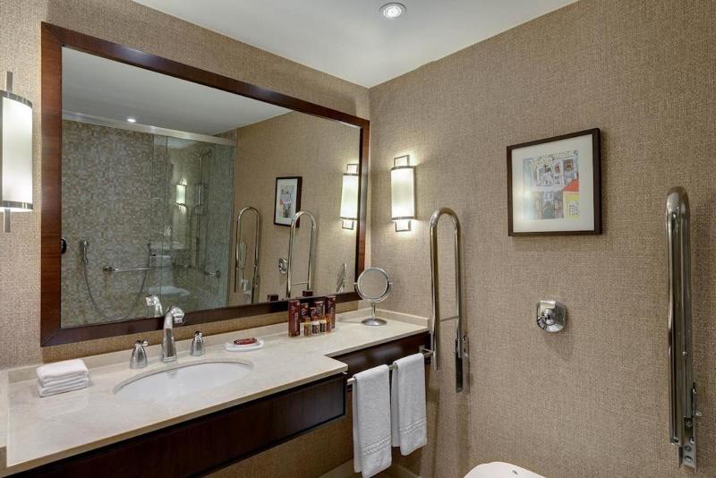 اتاق استاندارد با چشم‌انداز دریا, Sheraton Grand Rio Hotel & Resort