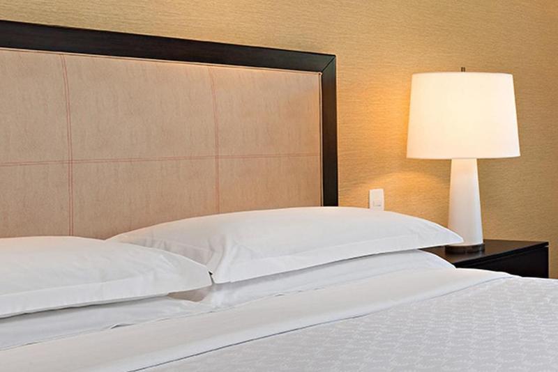 سوییت با چشم‌انداز دریا, Sheraton Grand Rio Hotel & Resort