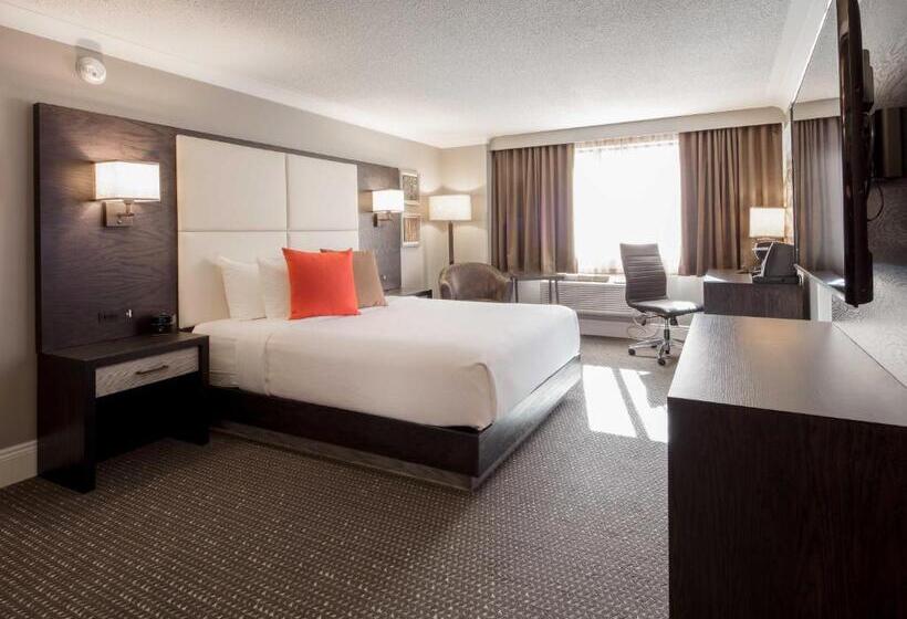 Номер Стандарт, Crowne Plaza Hotel Moncton Downtown, An Ihg