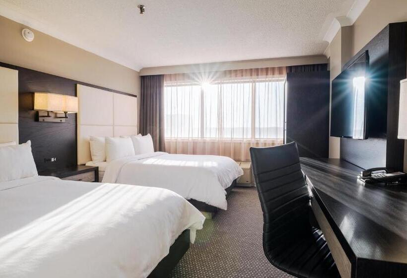 اتاق استاندارد, Crowne Plaza Hotel Moncton Downtown, An Ihg