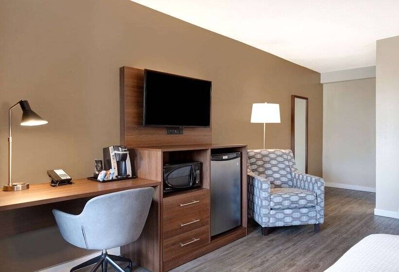 Номер Стандарт 2 Двуспальные Кровати, Days Inn By Wyndham Victoria Uptown