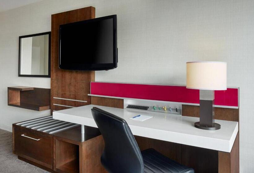 ２ダブルベッドのスタンダードルーム, Delta Hotels By Marriott Ottawa City Centre