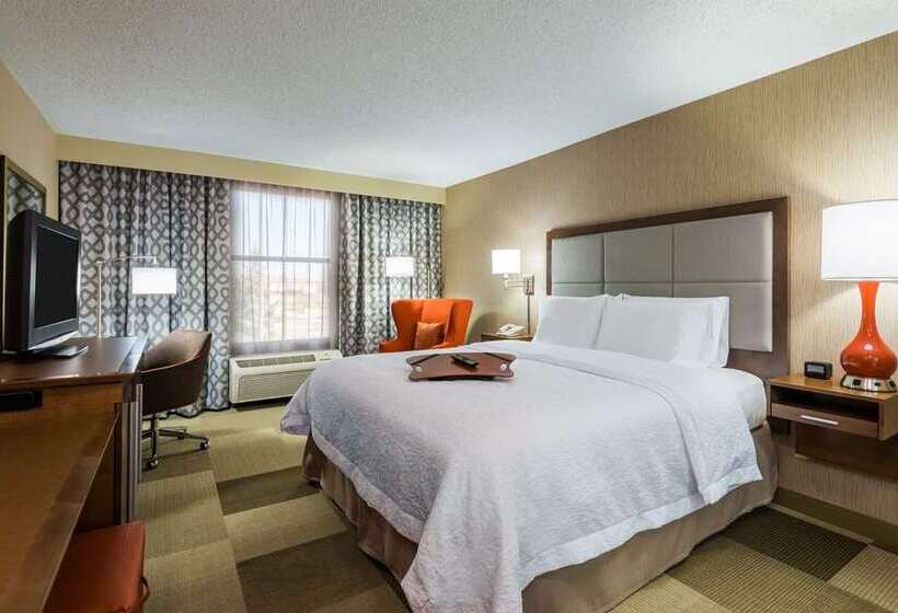 Номер Стандарт, Doubletree By Hilton Pointe Claire Montreal Airport West