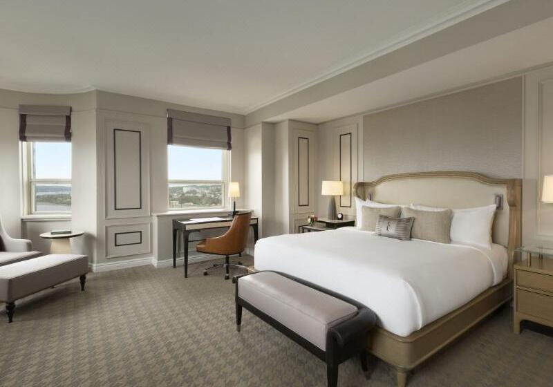 اتاق استاندارد با تخت بزرگ, Fairmont Le Chateau Frontenac