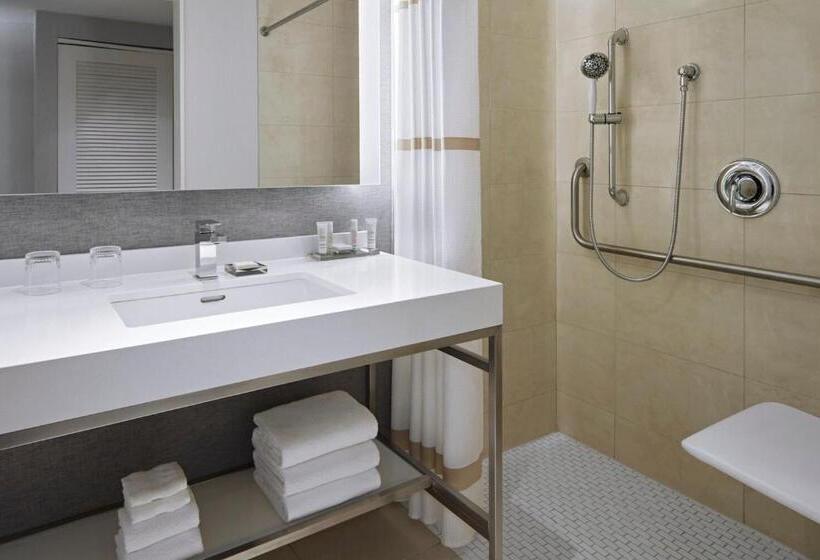 Quarto Estandar Cama King, Halifax Marriott Harbourfront