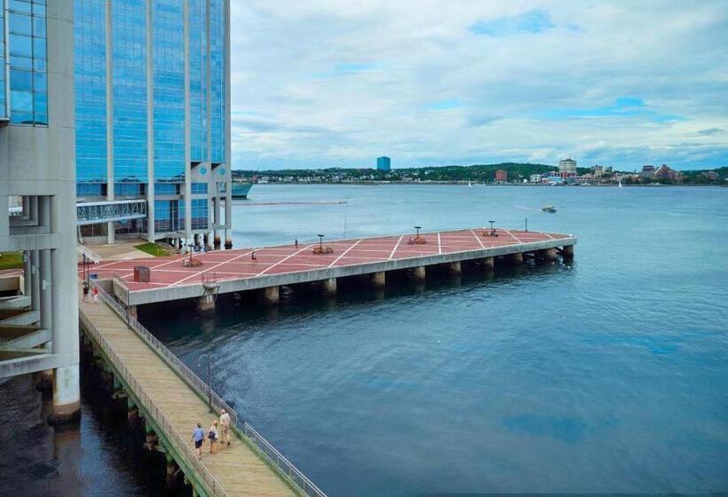 景色の見えるダブルベッドスタンダードルーム, Halifax Marriott Harbourfront