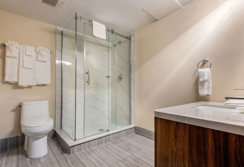 スイート, Quality Inn & Suites