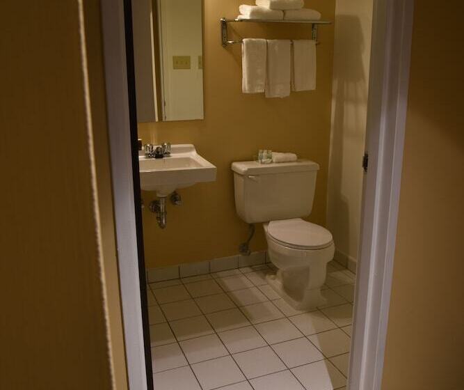اتاق استاندارد با 2 تخت دوبل, The Pacific Inn