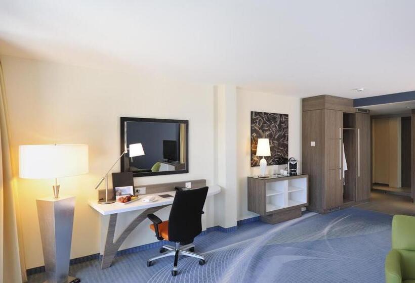 Полулюкс, Seminarhotel Am ägerisee