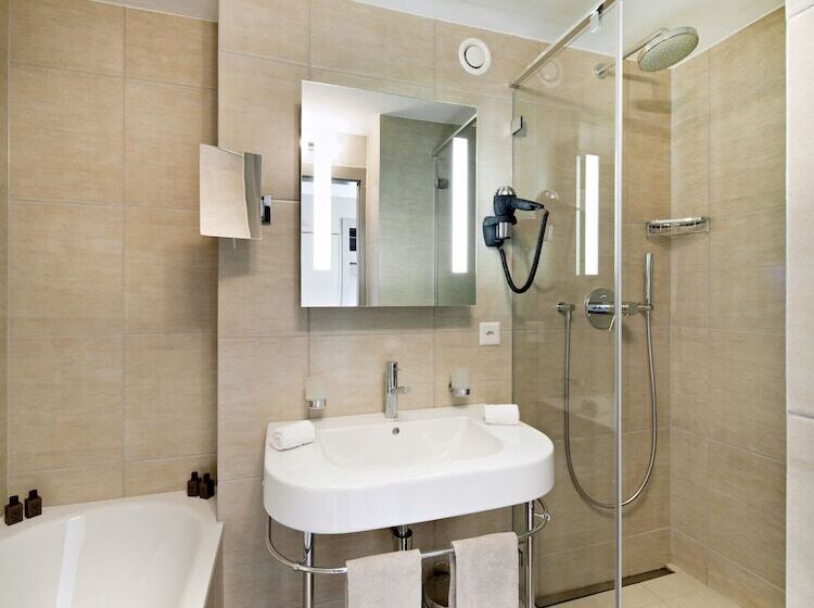 3 Bedroom Duplex Apartment, Vanessa