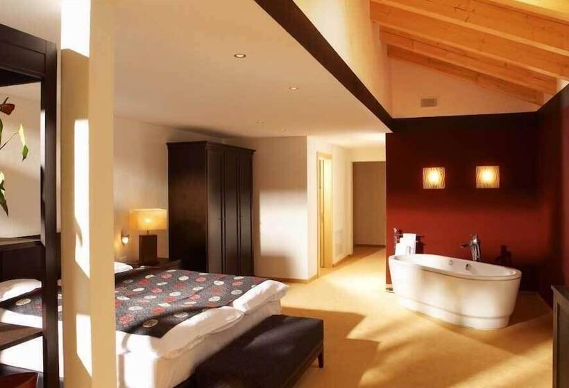 Полулюкс, Waldhotel Doldenhorn