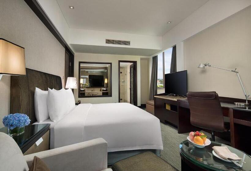 Люкс Вид на Сад, Xiamen C&d Hotel Free Welcome Snacks Oasis Garden