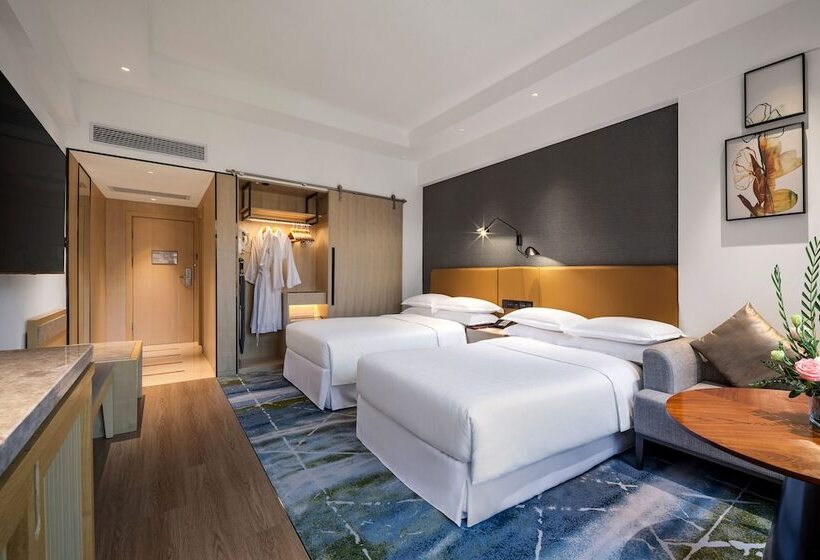 Номер Клуб, Sheraton Guilin