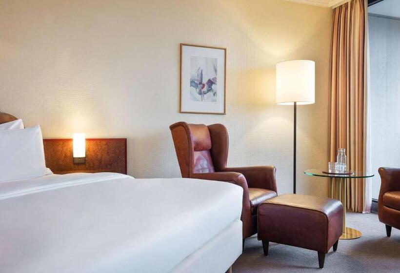 Номер Стандарт, Lindner Hotel Dusseldorf Seestern, Part Of Jdv By Hyatt