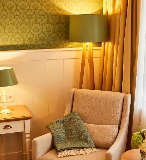 Номер Superior с Балконом, Fuchsbau Romantik Hotel & Spa Restaurant & Fox Bar