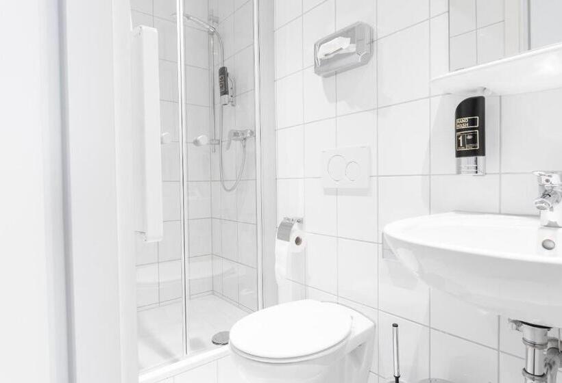 Трехместный Номер Deluxe, Hansa Stuttgart City