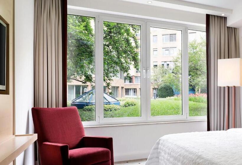 اتاق لوکس با چشم‌انداز باغ, Le Méridien Stuttgart