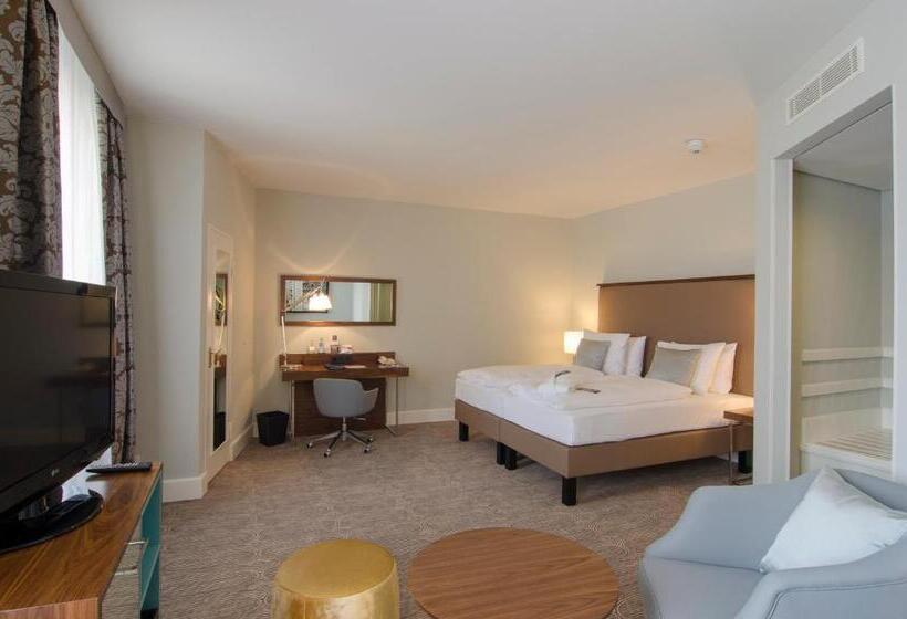Номер Премиум, Radisson Blu Hotel Schwarzer Bock Wiesbaden