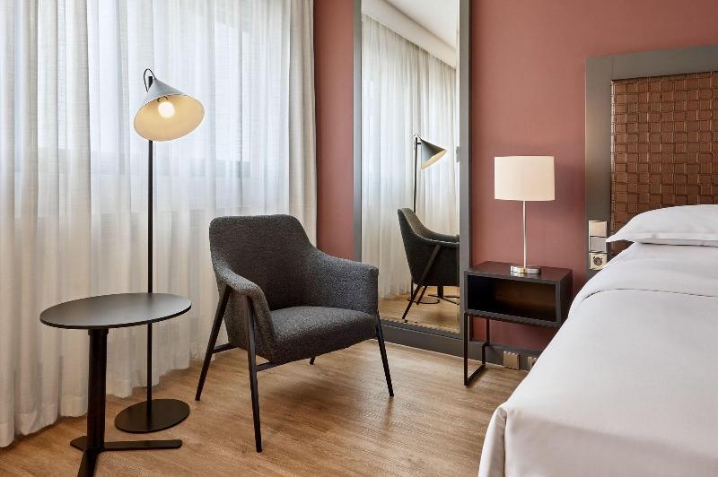 اتاق پرمیوم, Sheraton Frankfurt Airport Hotel & Conference Center