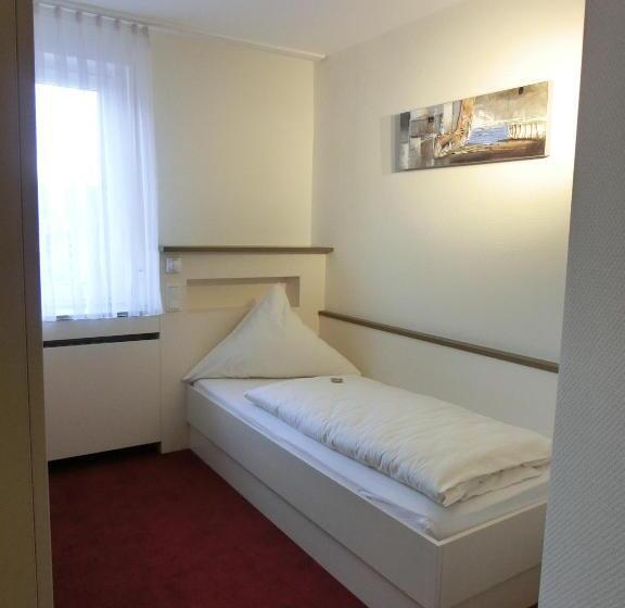 Quarto Estandar Individual, Central Egbr