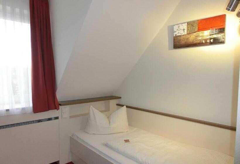 Quarto Estandar Individual, Central Egbr