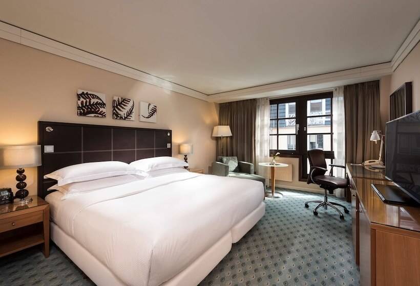 Номер Deluxe, Hilton Dresden An Der Frauenkirche