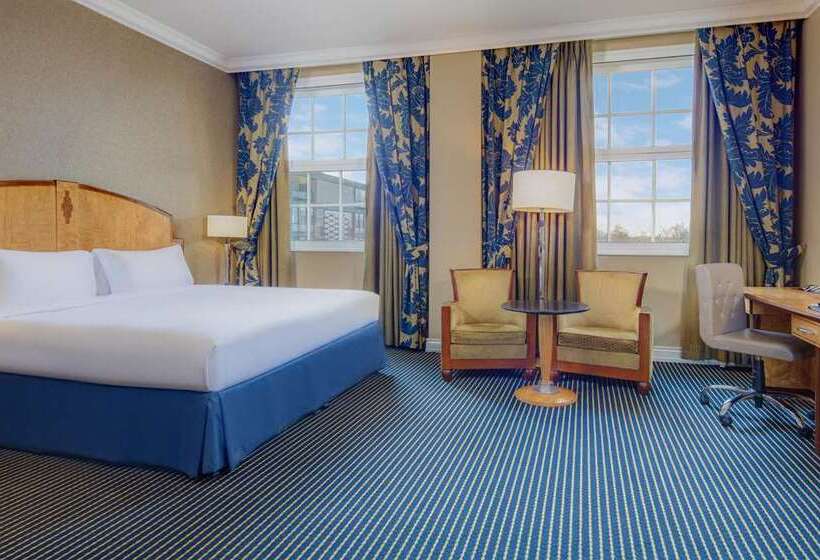 Номер Deluxe, Hilton Dresden An Der Frauenkirche
